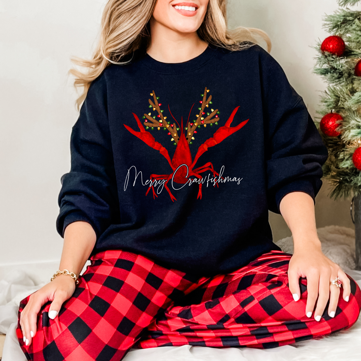 MERRY CRAWFISHMAS TEES & SWEATSHIRTS