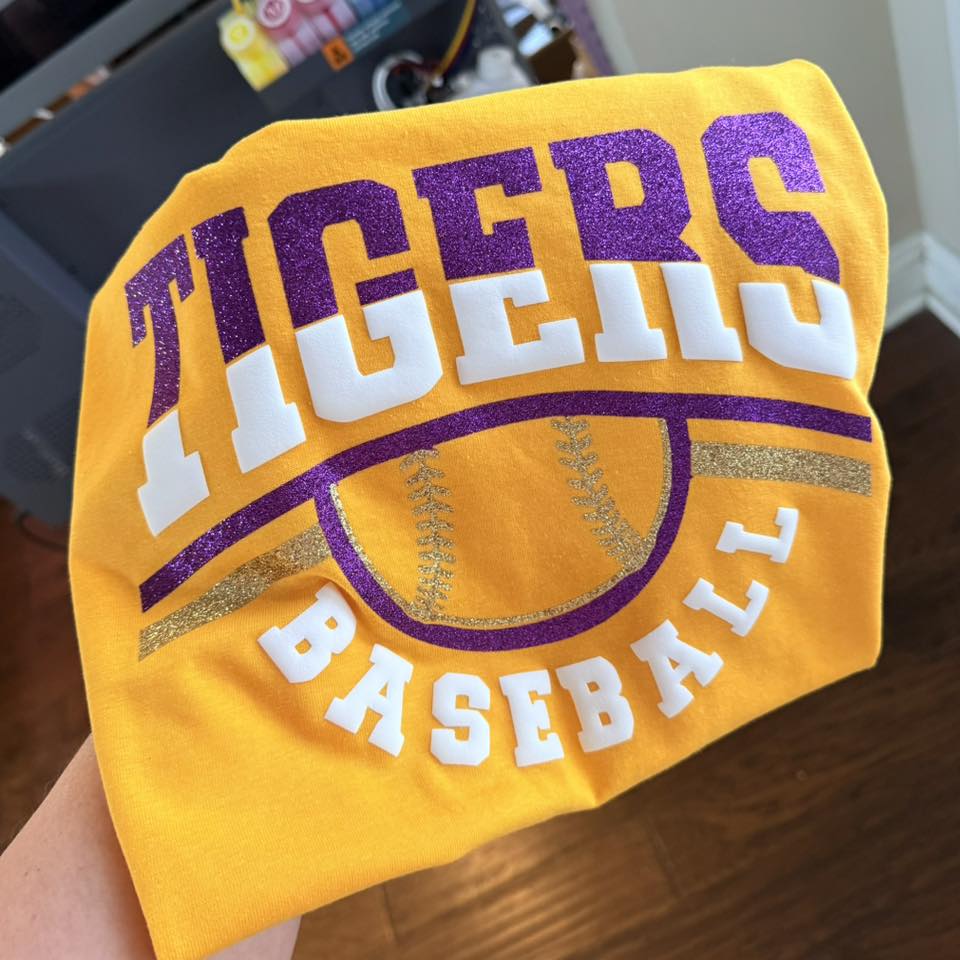 GLITTER AND PUFF COMBO TIGERS BASEBALL UNIESEX TEE