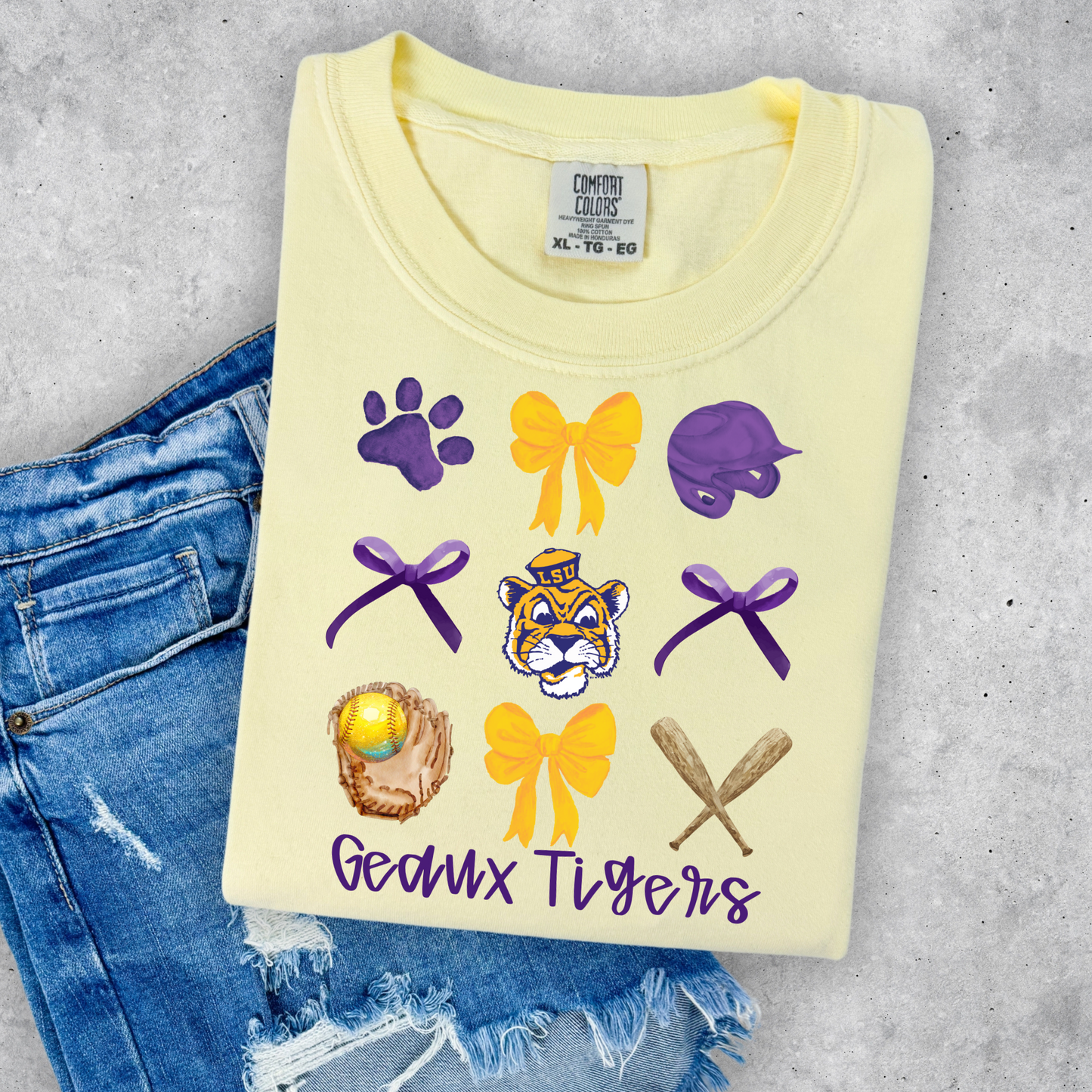 GEAUX TIGER'S SOFTBALL & BOWS COMFORT COLORS TEE