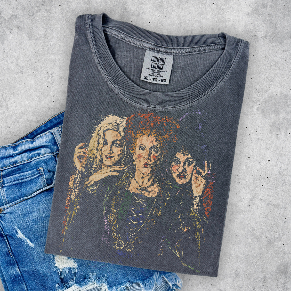 HOCUS POCUS ON COMFORT COLORS PEPPER TEE