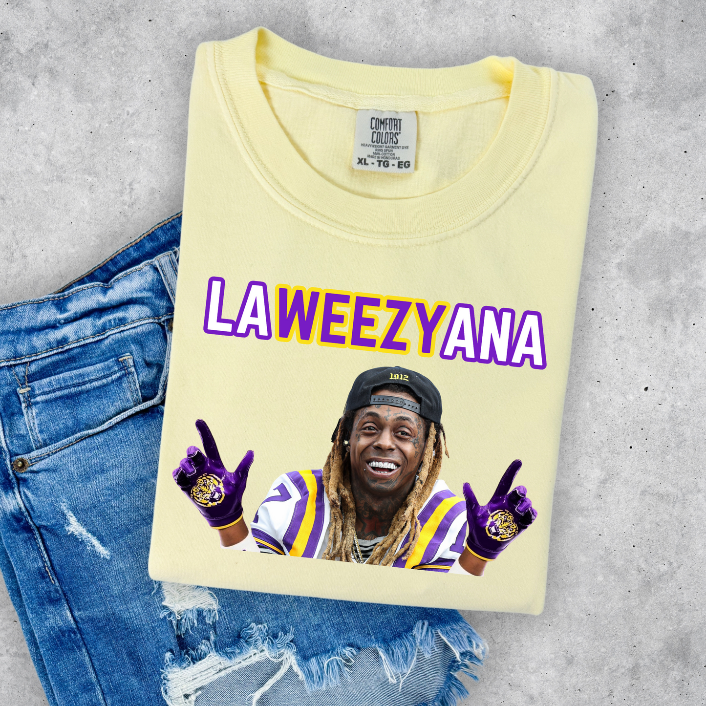 LAWEEZYANA TEE