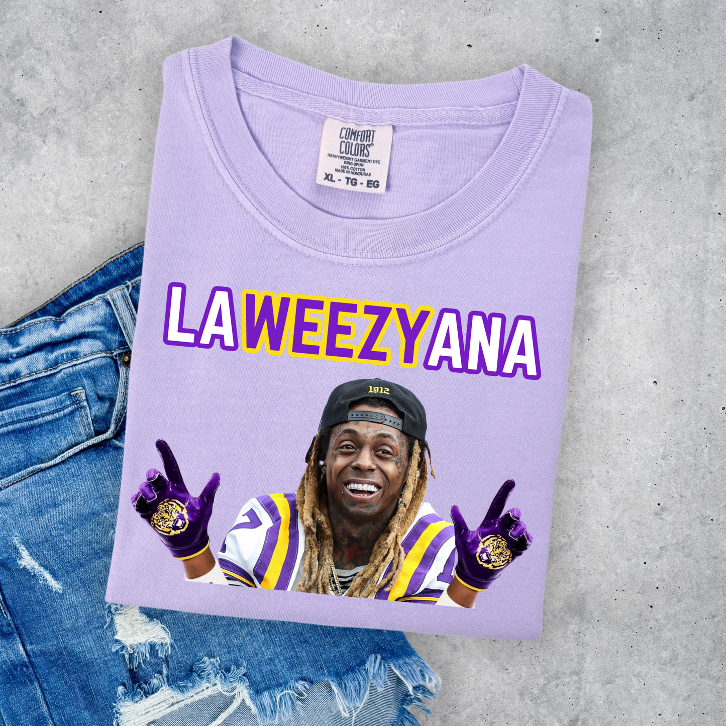 LAWEEZYANA TEE