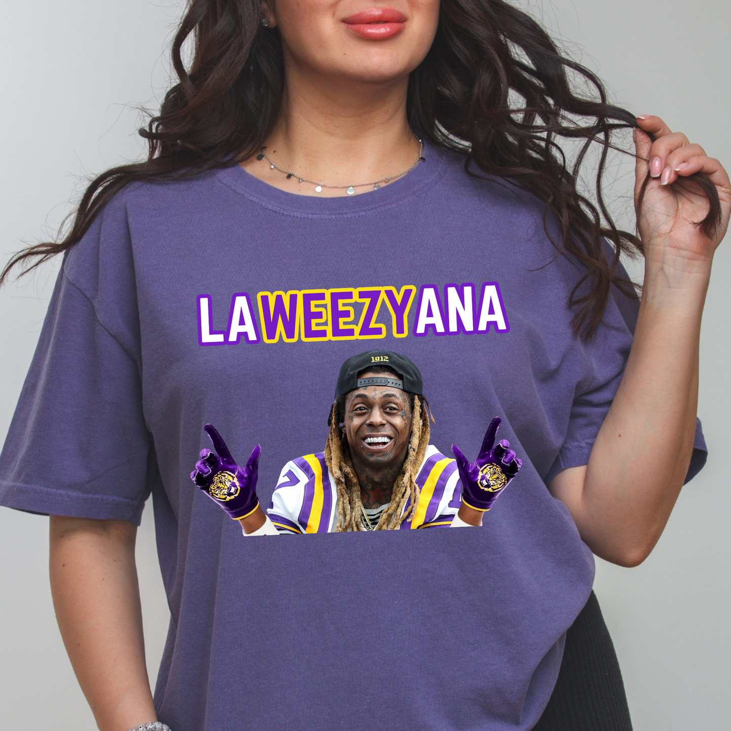 LAWEEZYANA TEE