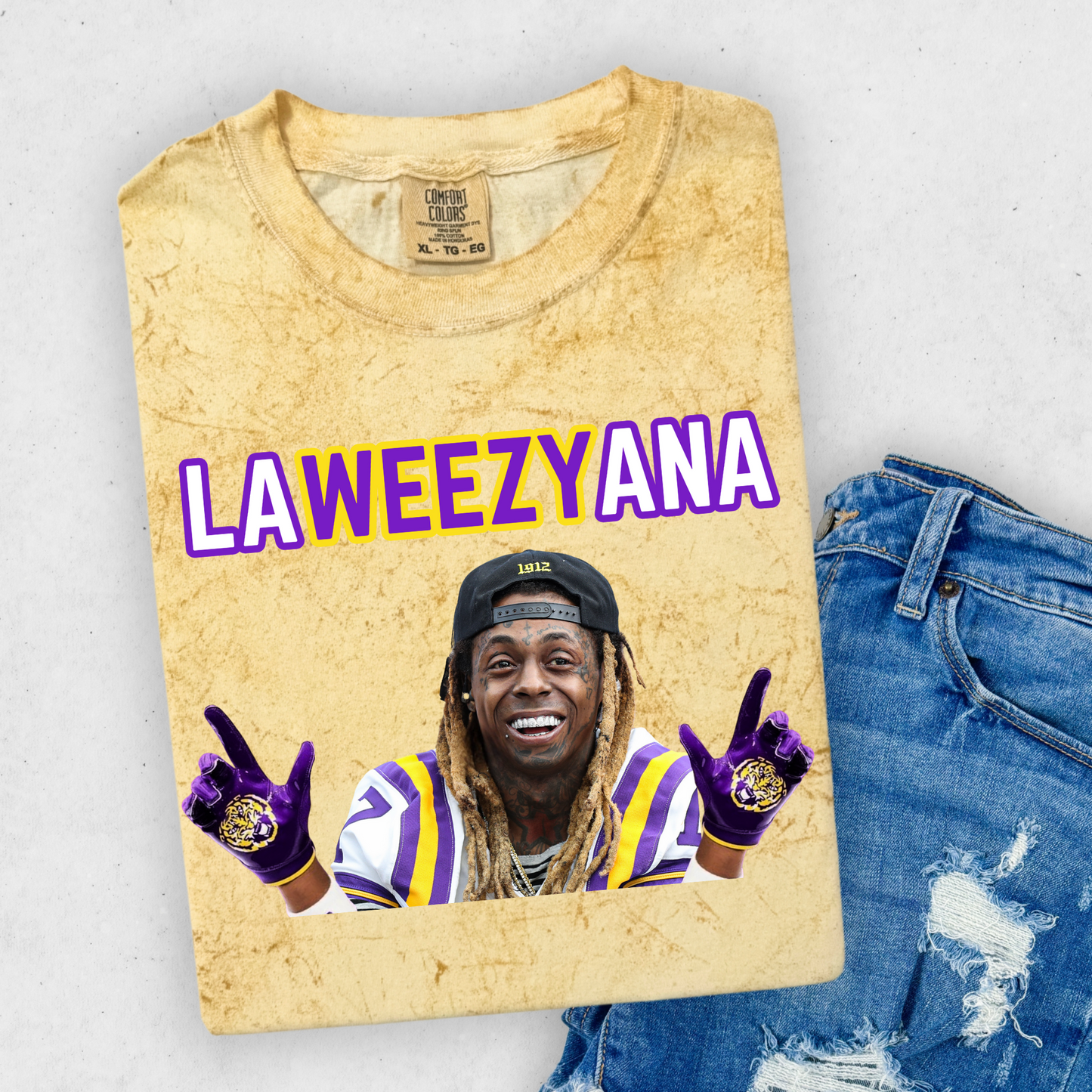 LAWEEZYANA TEE