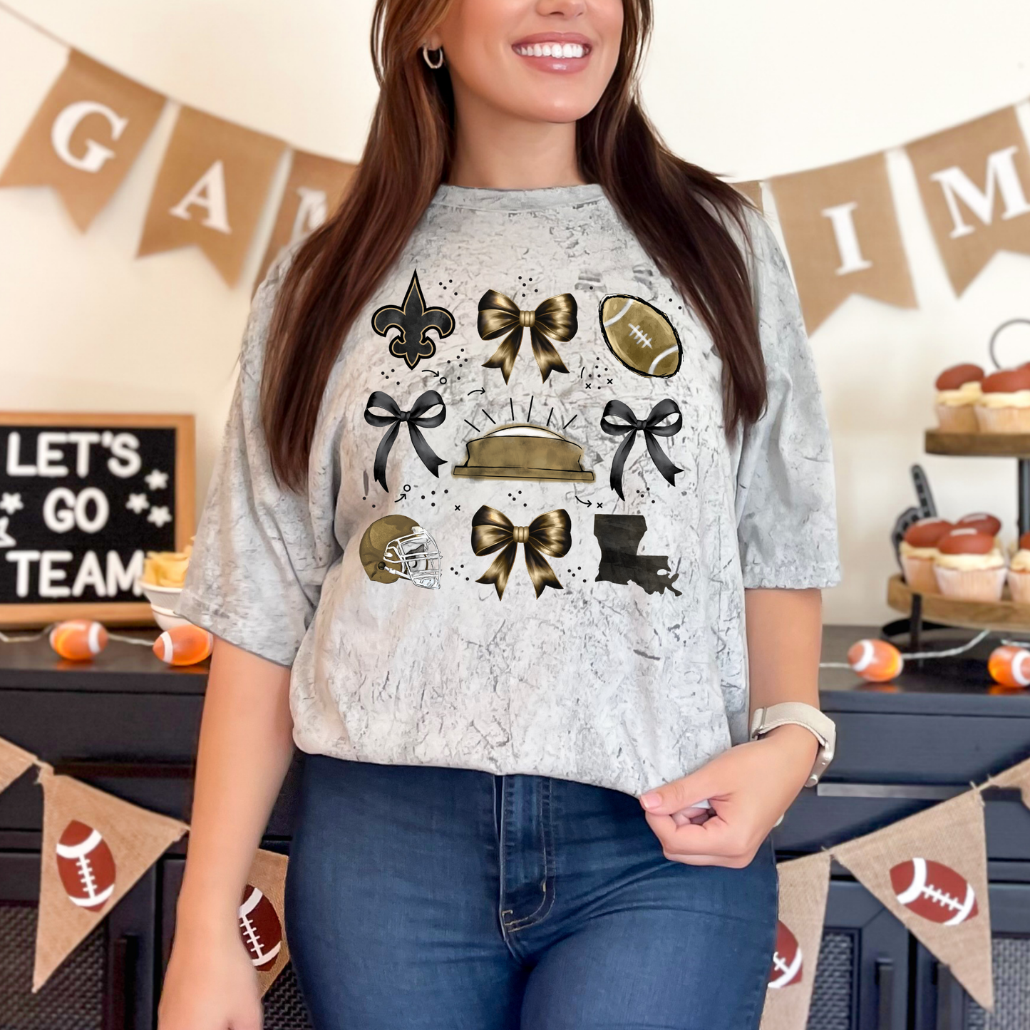 COQUETTE BOW GOLD DOME TEES