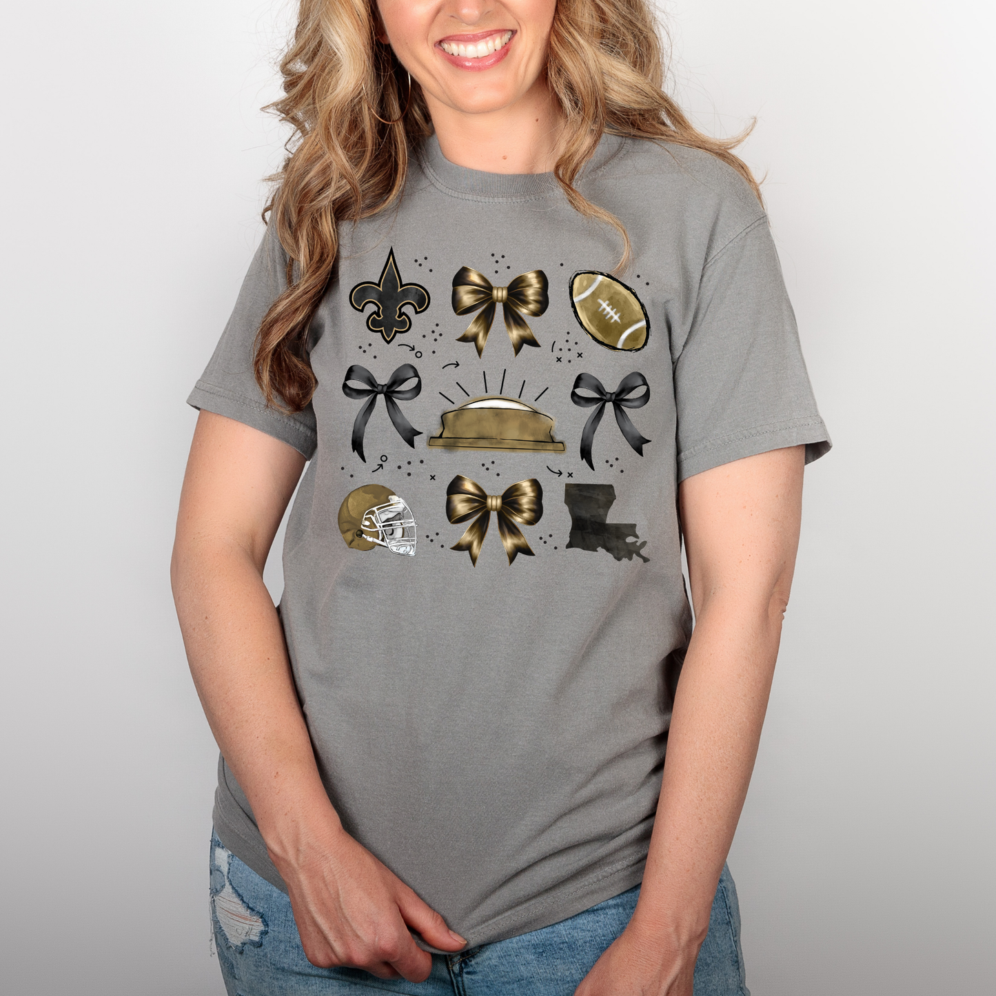 COQUETTE BOW GOLD DOME TEES