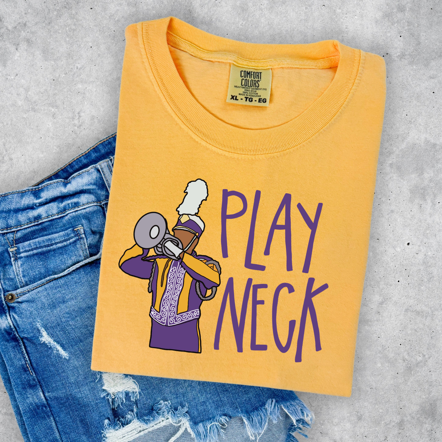 PLAY NECK TEE