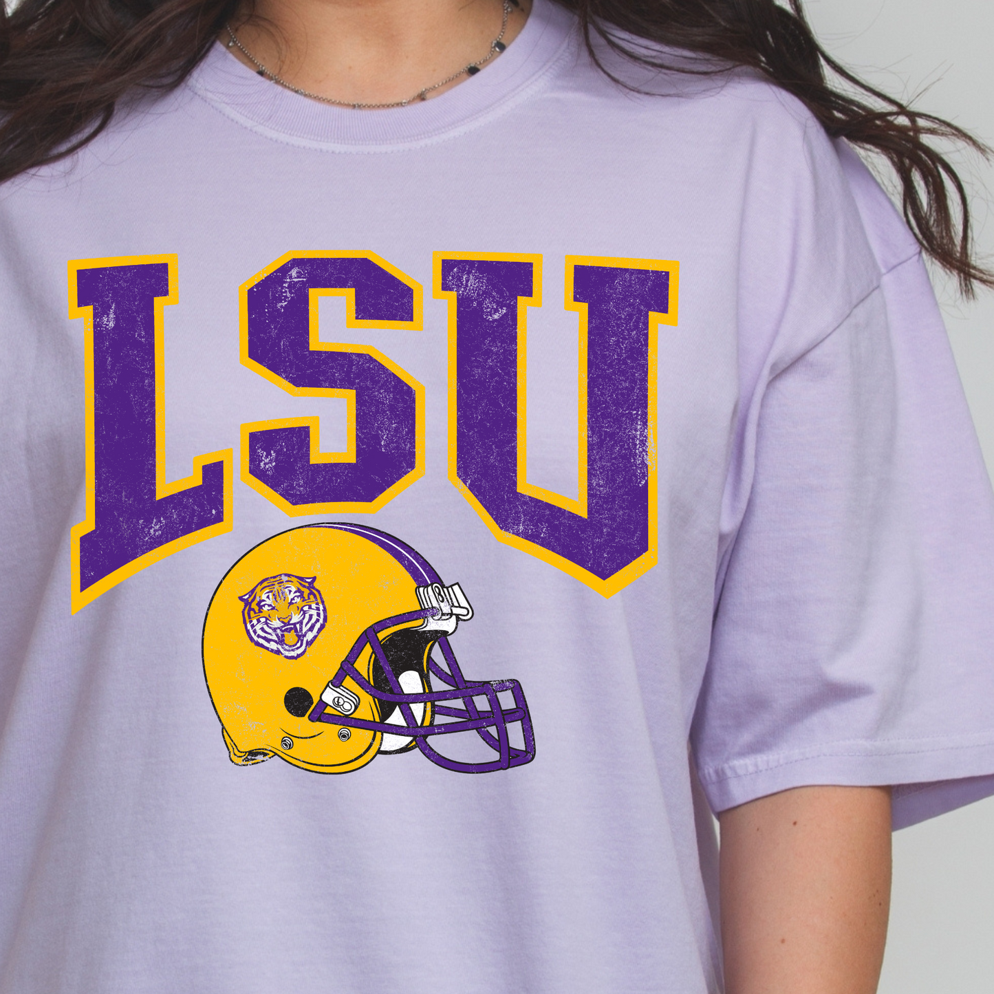 DISSTRESSED TIGERS FOOTBALL UNISEX TEE