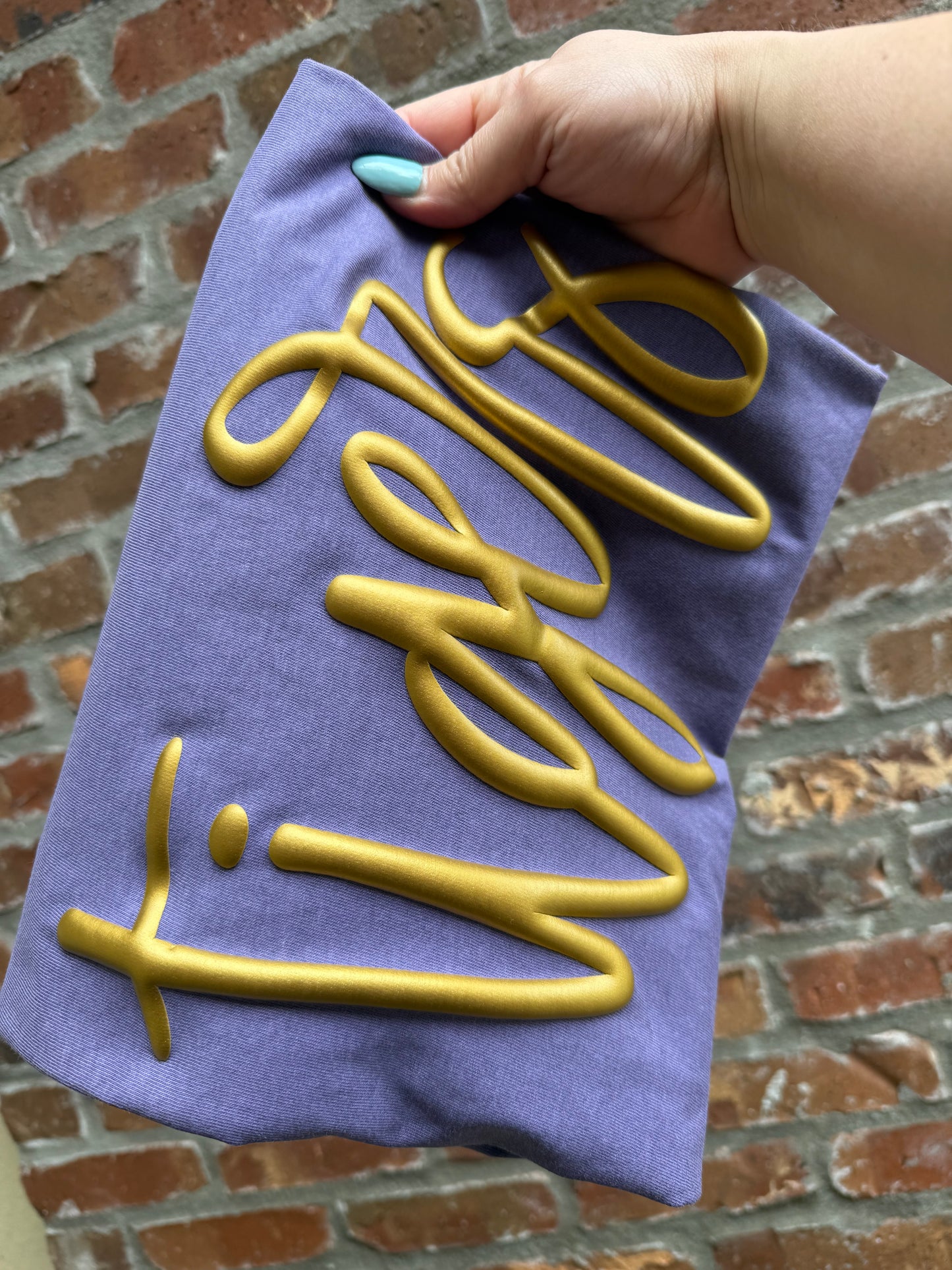 ANTIQUE GOLD TIGERS PUFF TEE