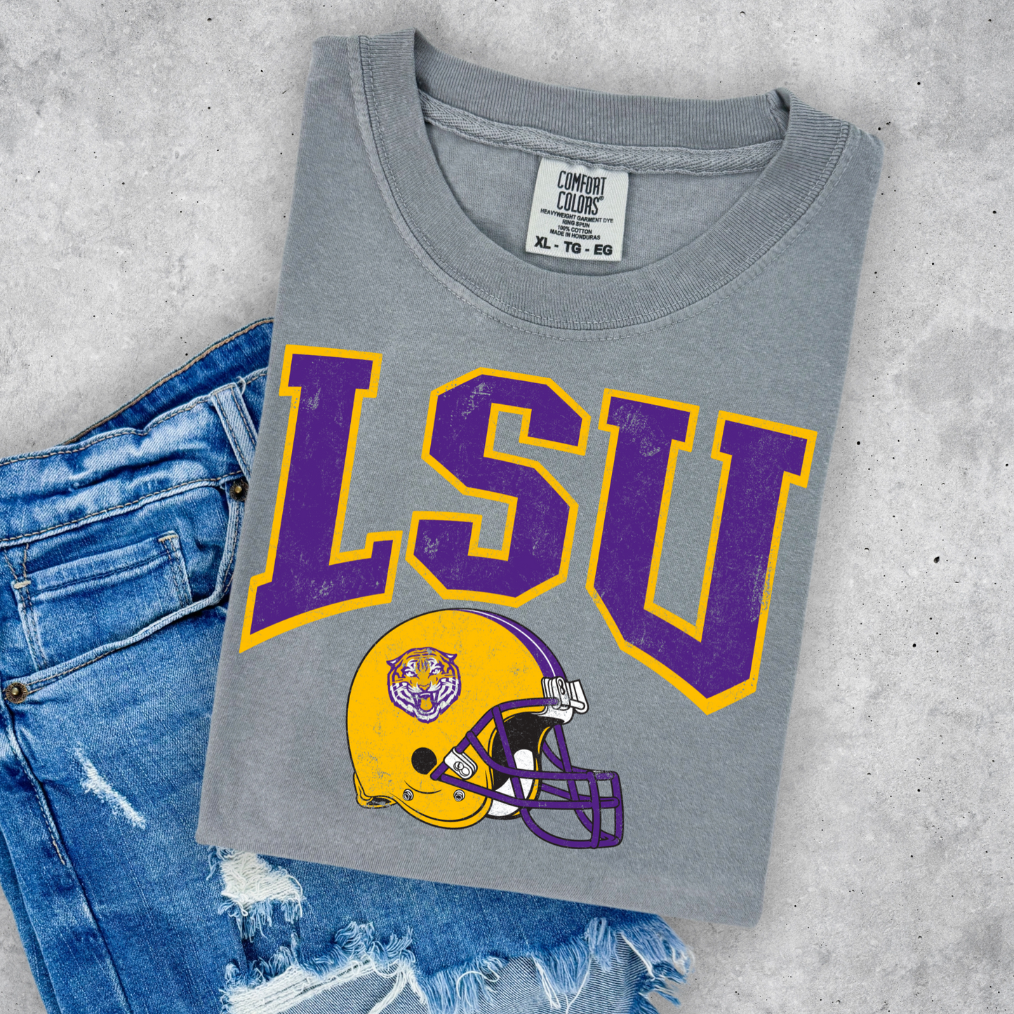 DISSTRESSED TIGERS FOOTBALL UNISEX TEE