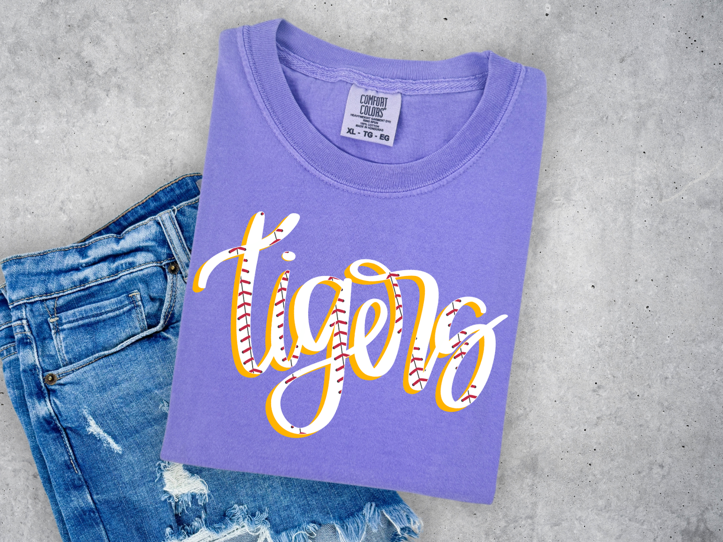 CURSIVE TIGERS BASEBALL COMFORT COLORS