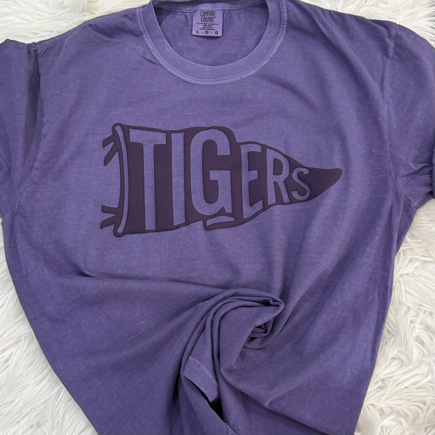 PLUM PURPLE PUFF PENNANT TIGERS FLAG ON COMFORT COLORS GRAPE COLOR TEE