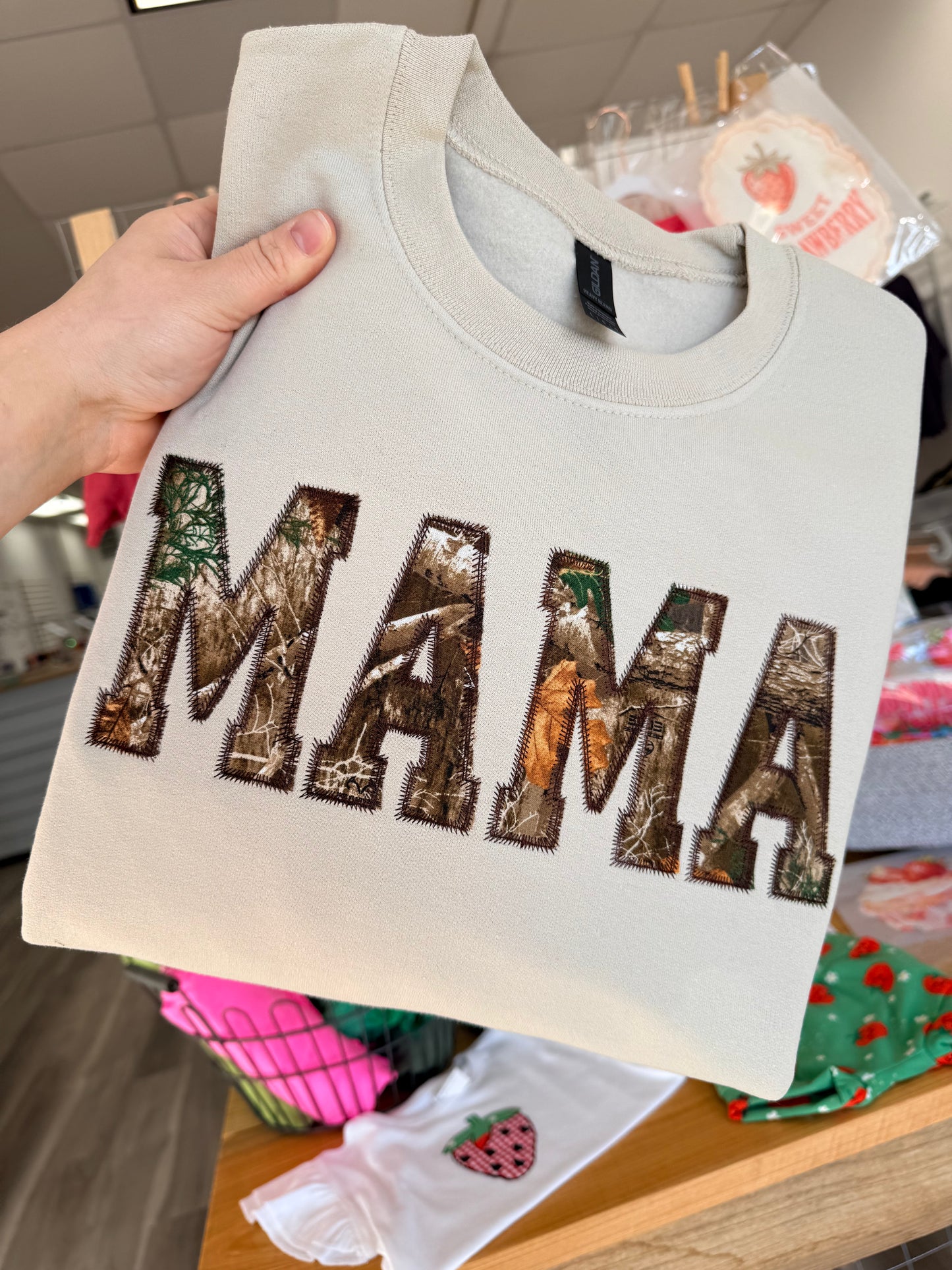 CAMO APPLIQUE MAMA